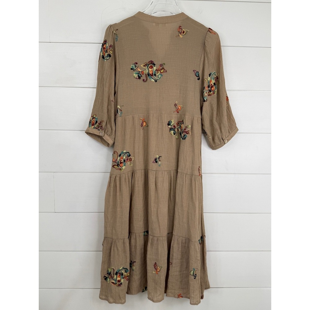 Fig + Flower Tiered Midi Dress Women SMALL Embroidered FLORAL PAISLEY Boho Taupe - Picture 6 of 9